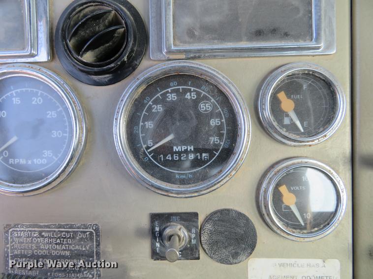 image for item DC0822 1994 Ford Aero Max L9000 semi truck