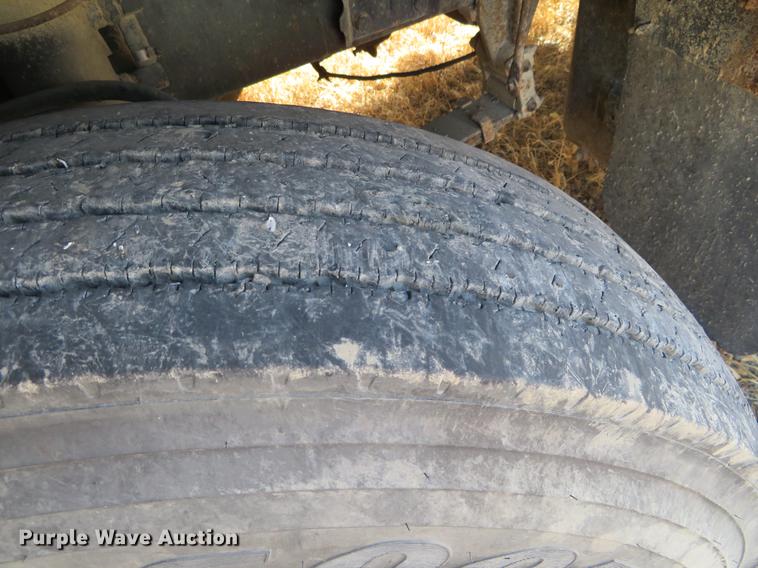 image for item DC0822 1994 Ford Aero Max L9000 semi truck