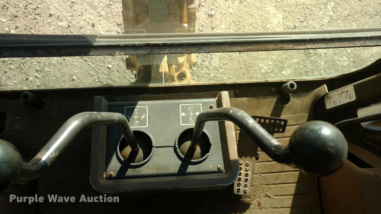 image for item DC0831 1995 John Deere 310D backhoe