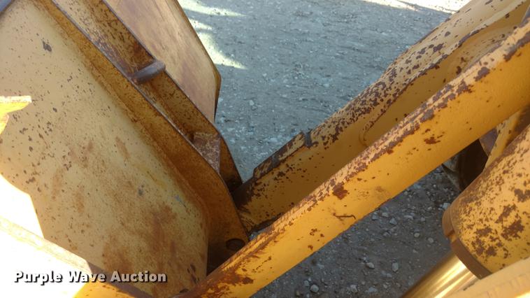 image for item DC0831 1995 John Deere 310D backhoe