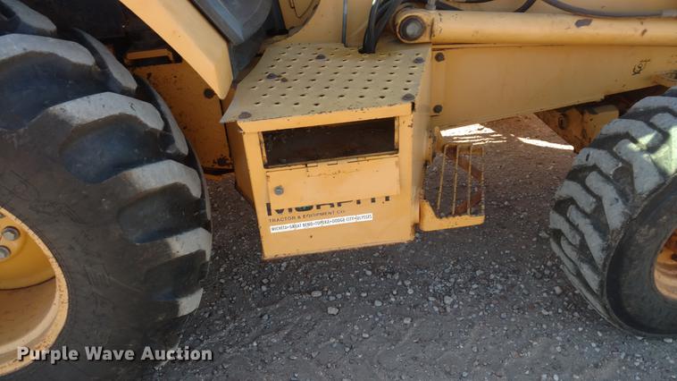 image for item DC0831 1995 John Deere 310D backhoe