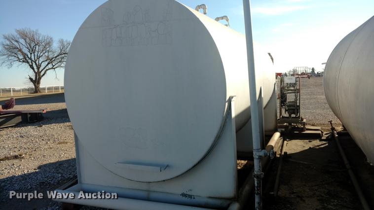 image for item DC0833 Diesel fuel tank