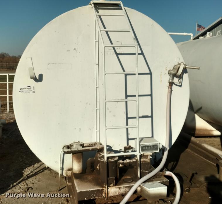 image for item DC0834 (2) diesel fuel tanks