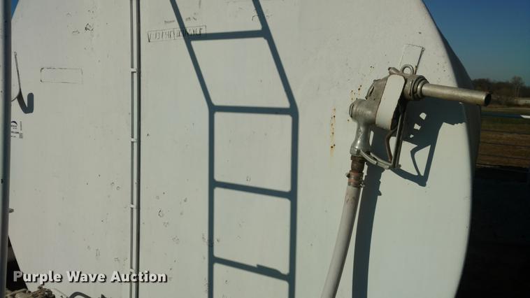 image for item DC0834 (2) diesel fuel tanks