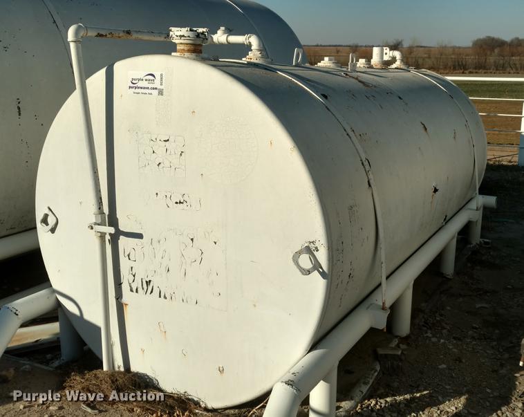 image for item DC0835 Diesel fuel tank