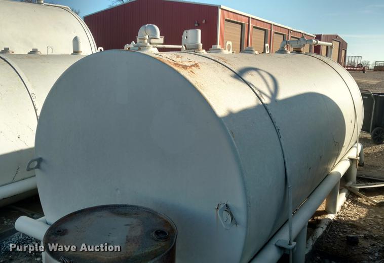 image for item DC0835 Diesel fuel tank