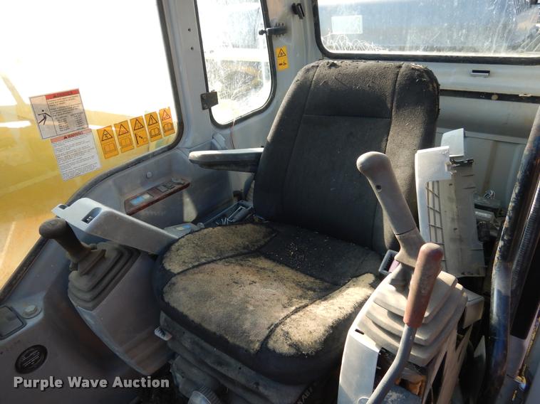 image for item DC5993 2002 Kobelco SK330LC-6E excavator