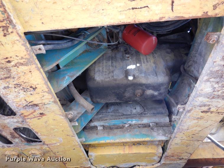 image for item DC5993 2002 Kobelco SK330LC-6E excavator