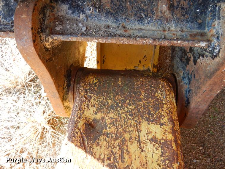 image for item DC5993 2002 Kobelco SK330LC-6E excavator