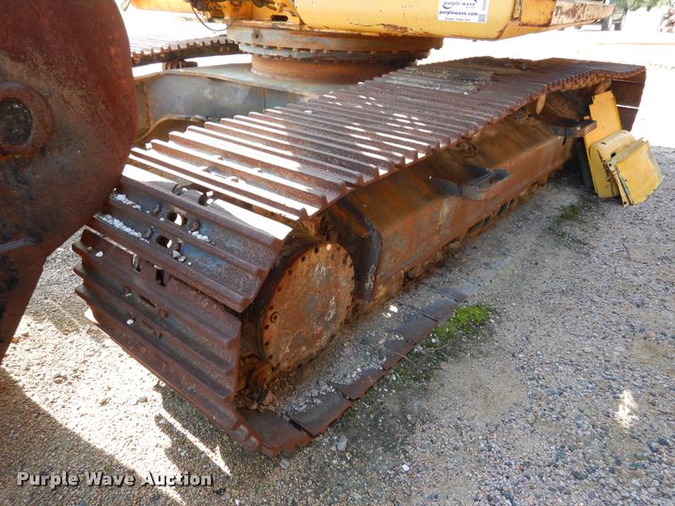 image for item DC5993 2002 Kobelco SK330LC-6E excavator