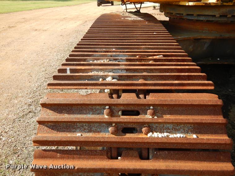 image for item DC5993 2002 Kobelco SK330LC-6E excavator