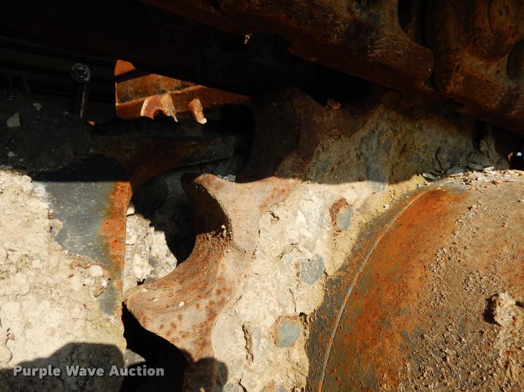 image for item DC5993 2002 Kobelco SK330LC-6E excavator