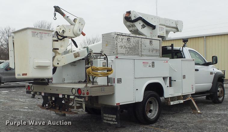 image for item DC7450 2010 Dodge Ram 5500 bucket truck