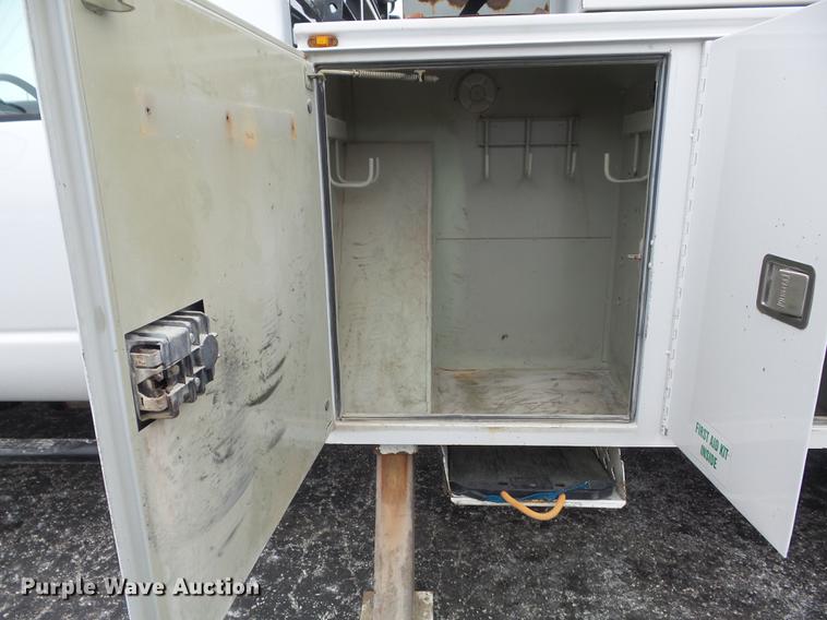 image for item DC7450 2010 Dodge Ram 5500 bucket truck