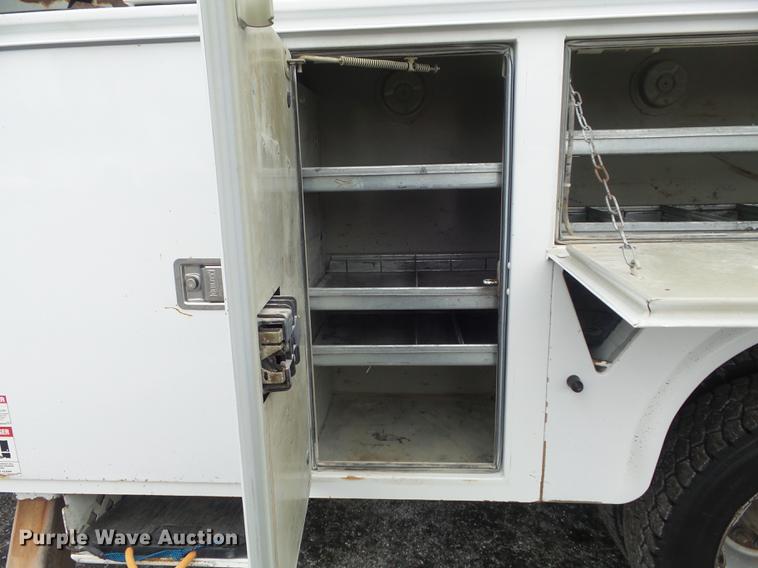 image for item DC7450 2010 Dodge Ram 5500 bucket truck