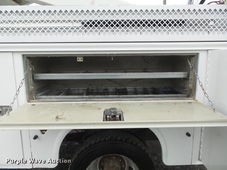 image for item DC7450 2010 Dodge Ram 5500 bucket truck