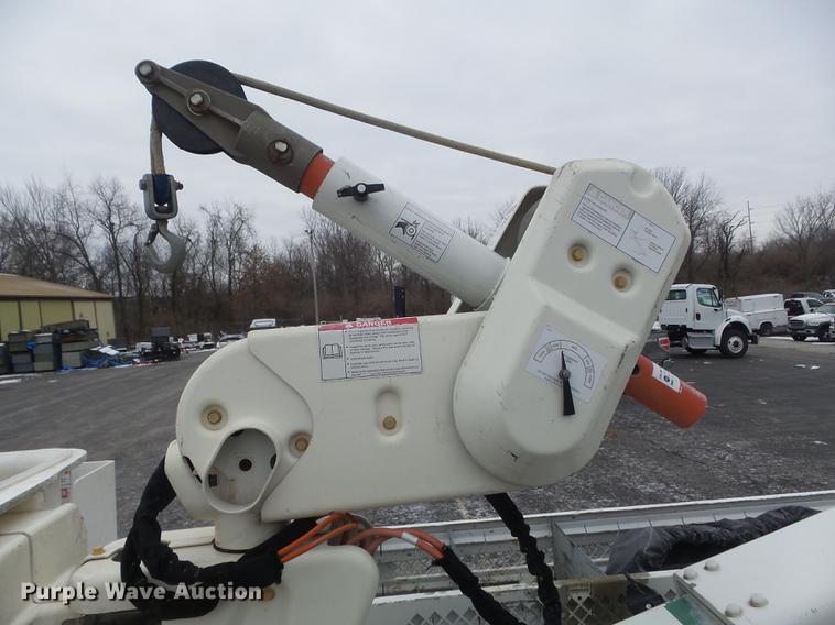 image for item DC7450 2010 Dodge Ram 5500 bucket truck