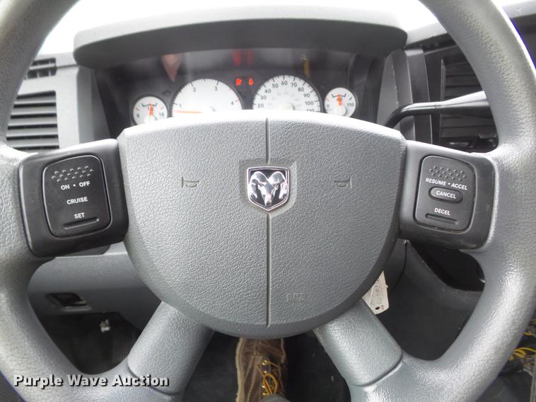 image for item DC7450 2010 Dodge Ram 5500 bucket truck