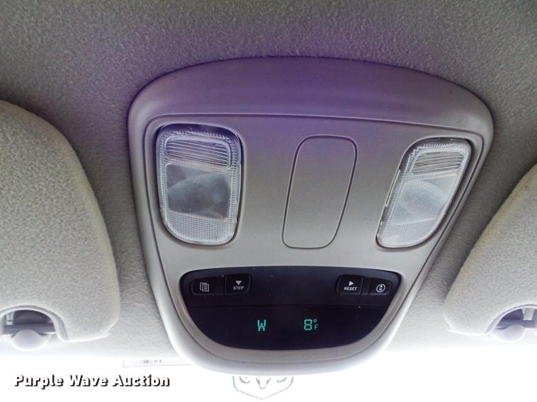 image for item DC7450 2010 Dodge Ram 5500 bucket truck