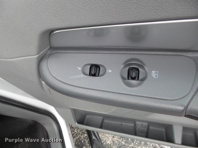 image for item DC7450 2010 Dodge Ram 5500 bucket truck