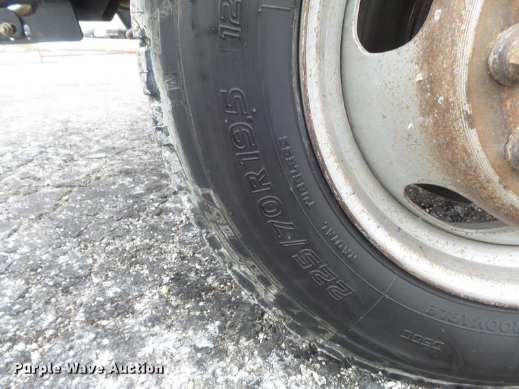 image for item DC7450 2010 Dodge Ram 5500 bucket truck