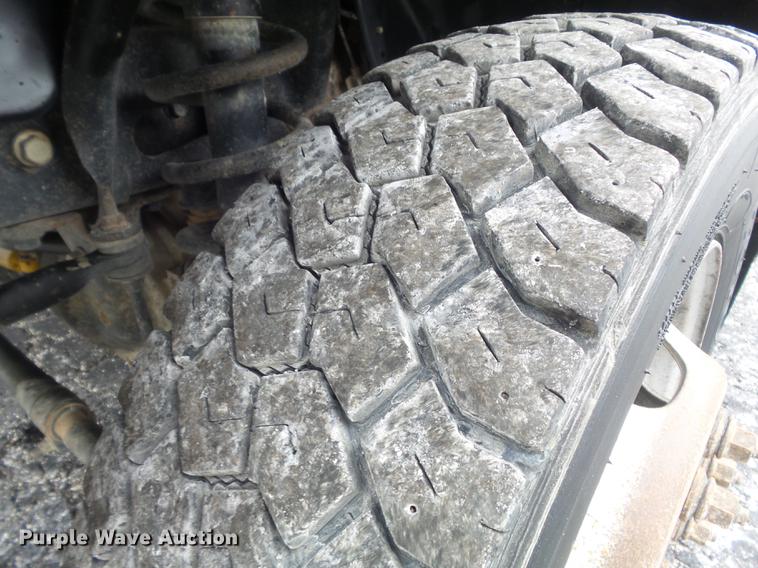 image for item DC7450 2010 Dodge Ram 5500 bucket truck