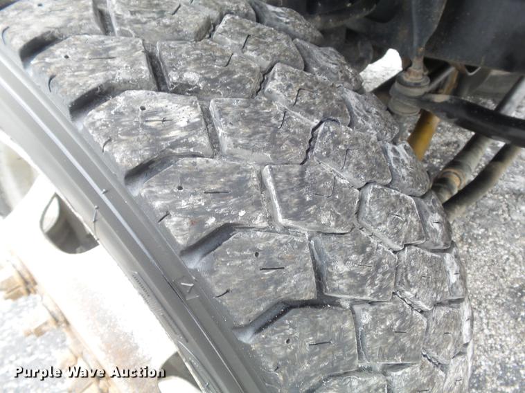 image for item DC7450 2010 Dodge Ram 5500 bucket truck