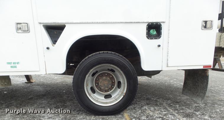 image for item DC7450 2010 Dodge Ram 5500 bucket truck