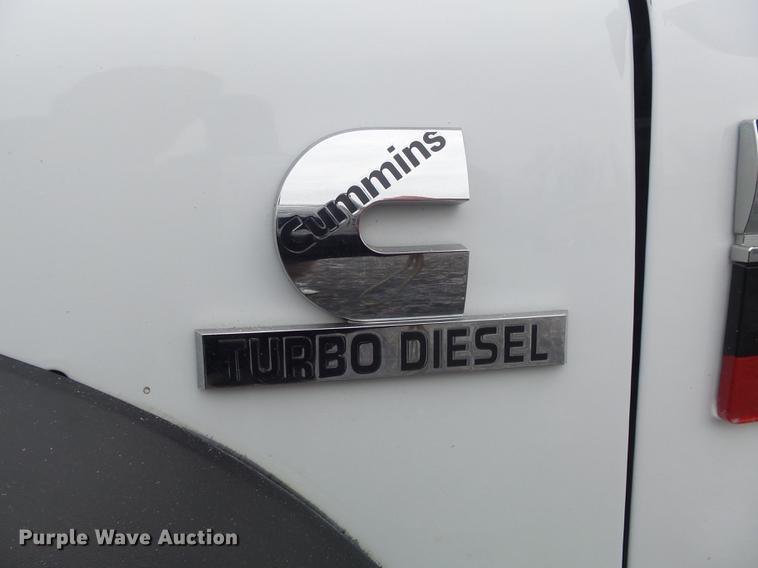 image for item DC7450 2010 Dodge Ram 5500 bucket truck