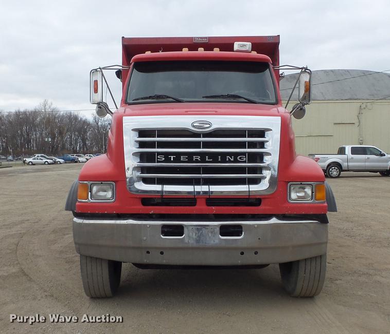 image for item DC7468 2002 Sterling LT8500 dump truck