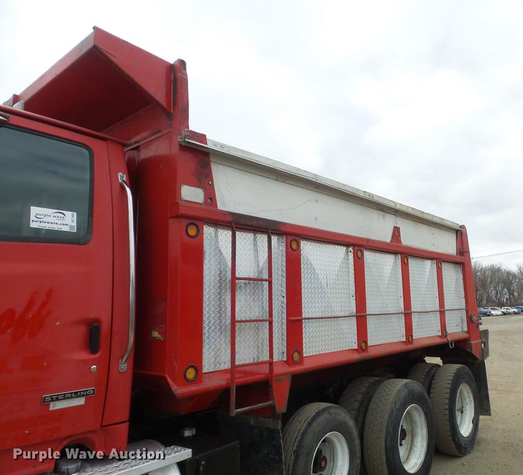 image for item DC7468 2002 Sterling LT8500 dump truck
