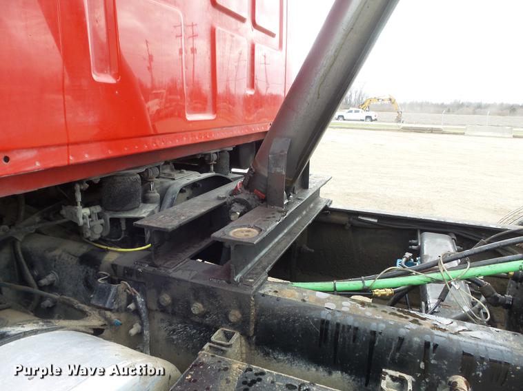 image for item DC7468 2002 Sterling LT8500 dump truck