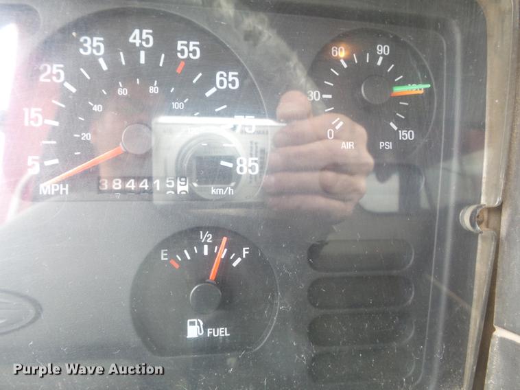 image for item DC7468 2002 Sterling LT8500 dump truck