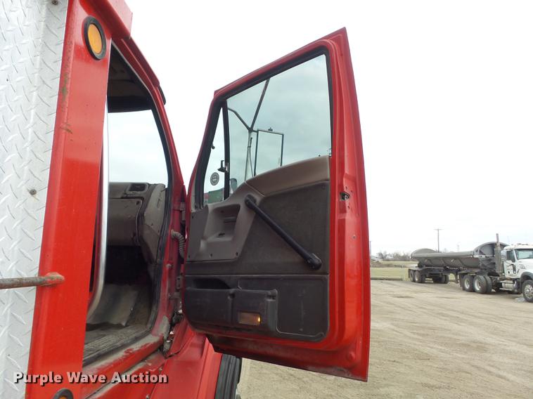 image for item DC7468 2002 Sterling LT8500 dump truck