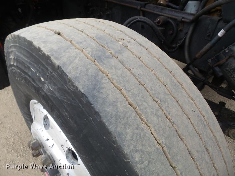 image for item DC7468 2002 Sterling LT8500 dump truck