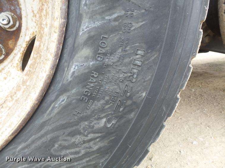 image for item DC7468 2002 Sterling LT8500 dump truck