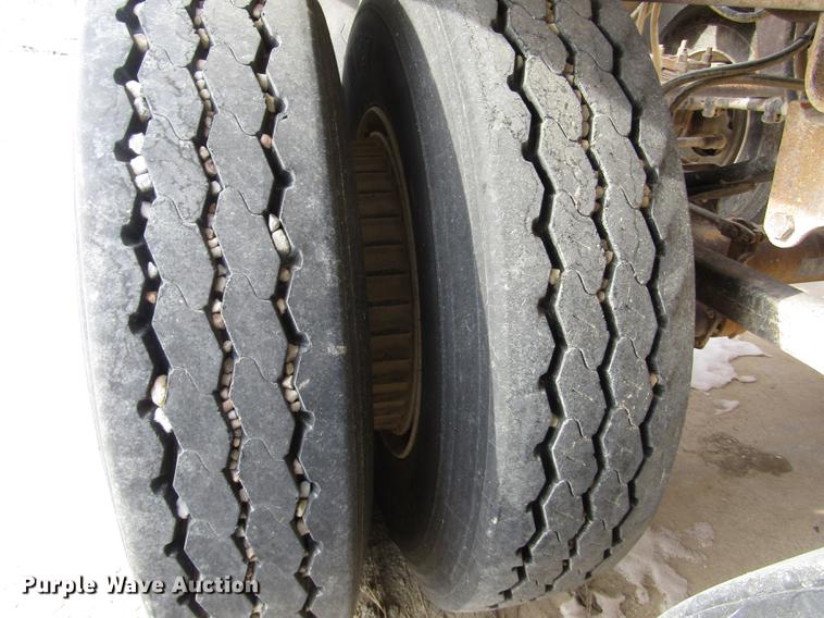 image for item DD2932 1995 Load King 2060-38-3 bottom dump trailer