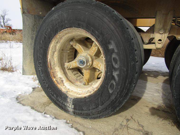 image for item DD2932 1995 Load King 2060-38-3 bottom dump trailer