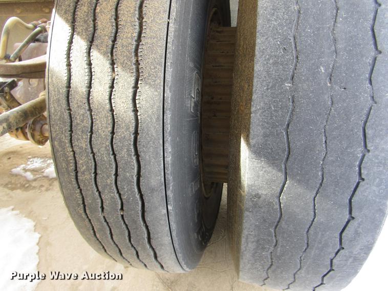 image for item DD2932 1995 Load King 2060-38-3 bottom dump trailer