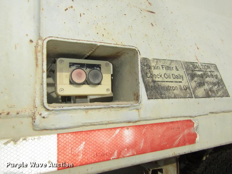 image for item DD2933 1999 Rway 4221TR1 bottom dump trailer