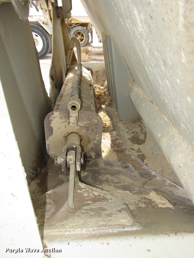 image for item DD2933 1999 Rway 4221TR1 bottom dump trailer