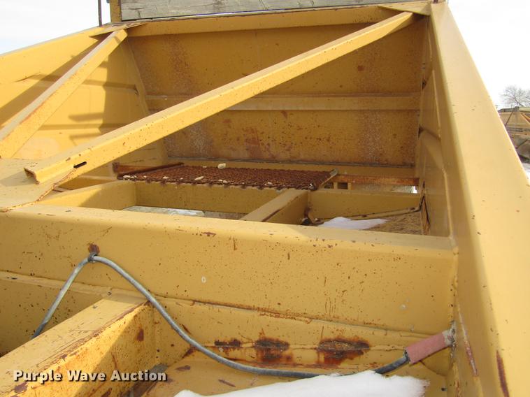 image for item DD2938 1993 Load King Triple E bottom dump trailer