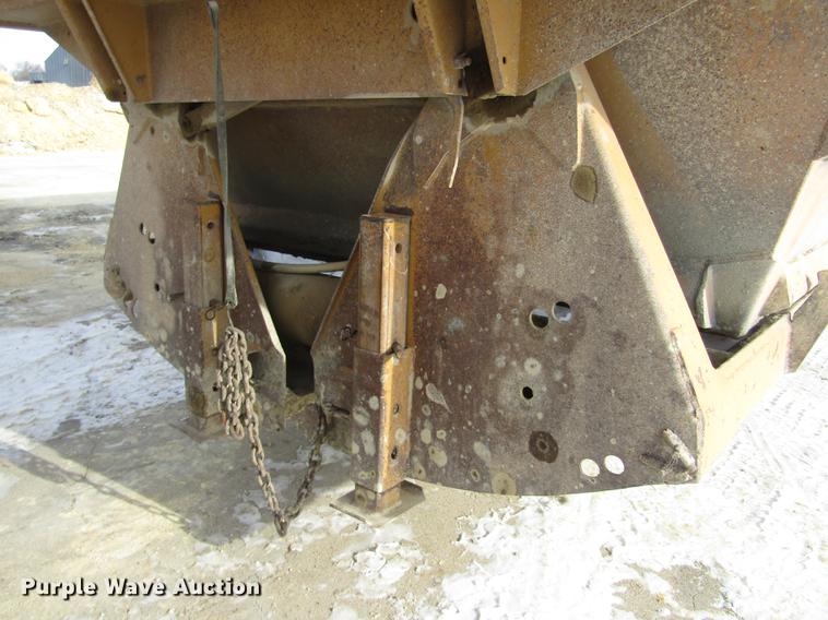 image for item DD2938 1993 Load King Triple E bottom dump trailer
