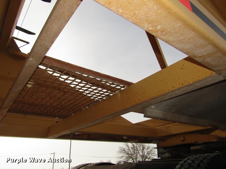 image for item DD2938 1993 Load King Triple E bottom dump trailer