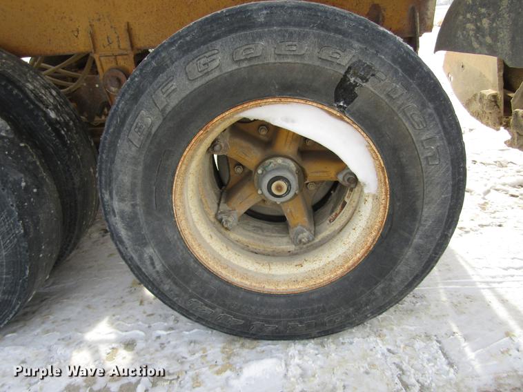 image for item DD2938 1993 Load King Triple E bottom dump trailer