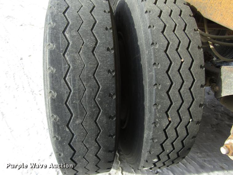 image for item DD2938 1993 Load King Triple E bottom dump trailer