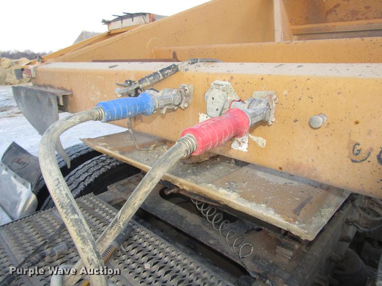 image for item DD2943 1993 Load King 2060-38-3 bottom dump trailer
