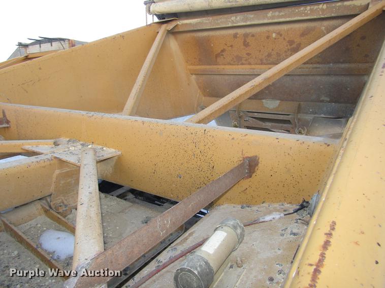 image for item DD2943 1993 Load King 2060-38-3 bottom dump trailer