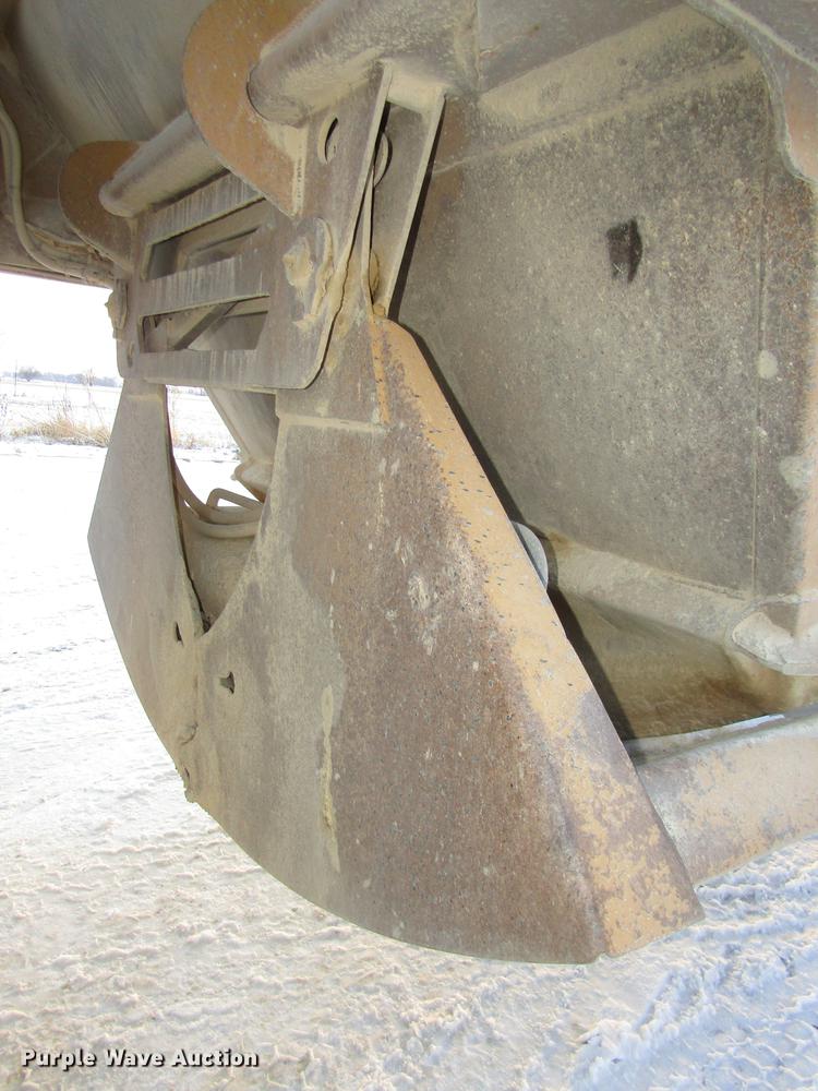 image for item DD2943 1993 Load King 2060-38-3 bottom dump trailer