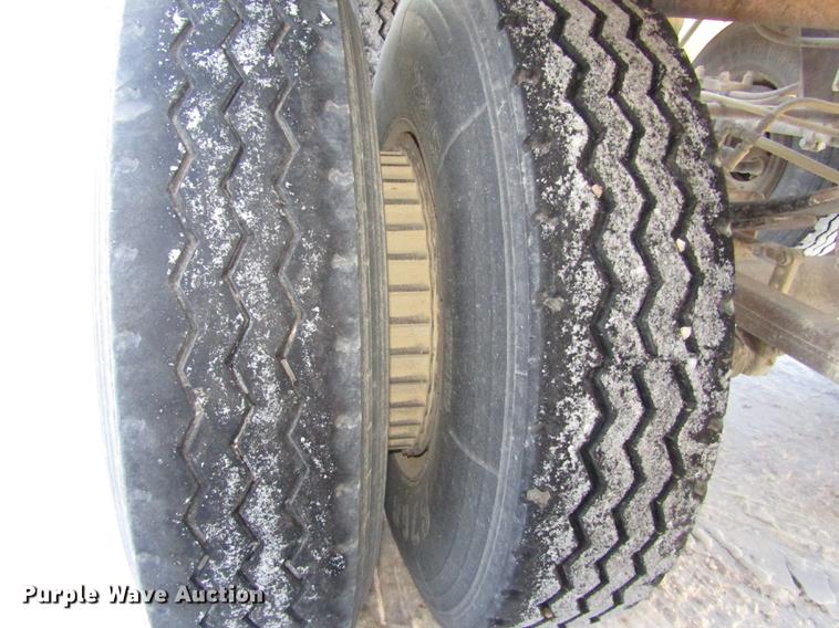 image for item DD2943 1993 Load King 2060-38-3 bottom dump trailer